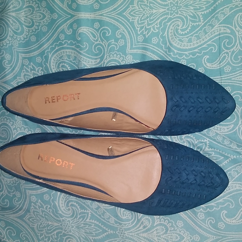 Report shoes